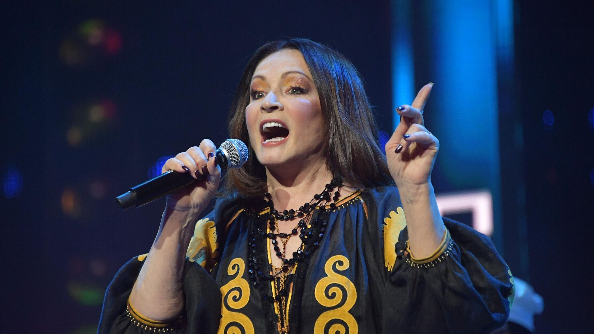 светлана кожара ротару. ротару 2021. ротару пела песню с мужчиной. внучка певицы софии ротару. софия ротару.