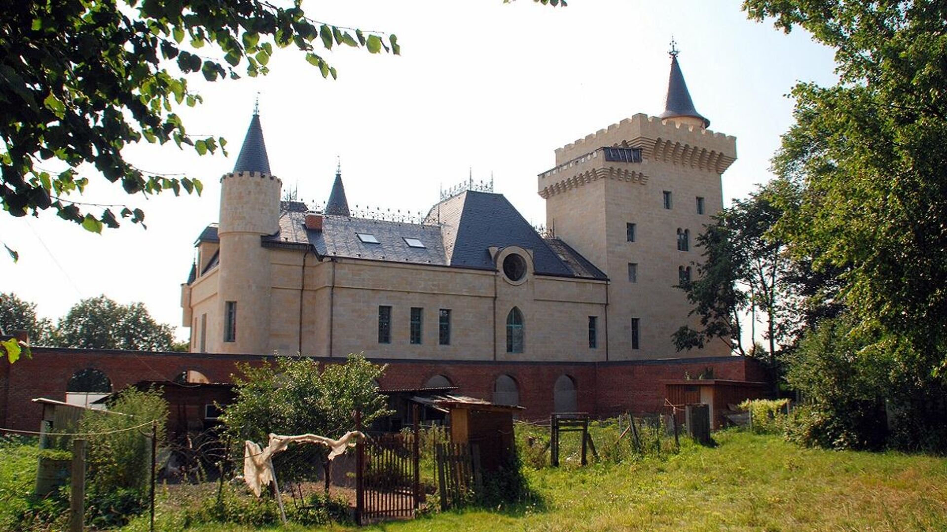 Замок в деревне Грязь - rnews, 1920, 19.05.2023