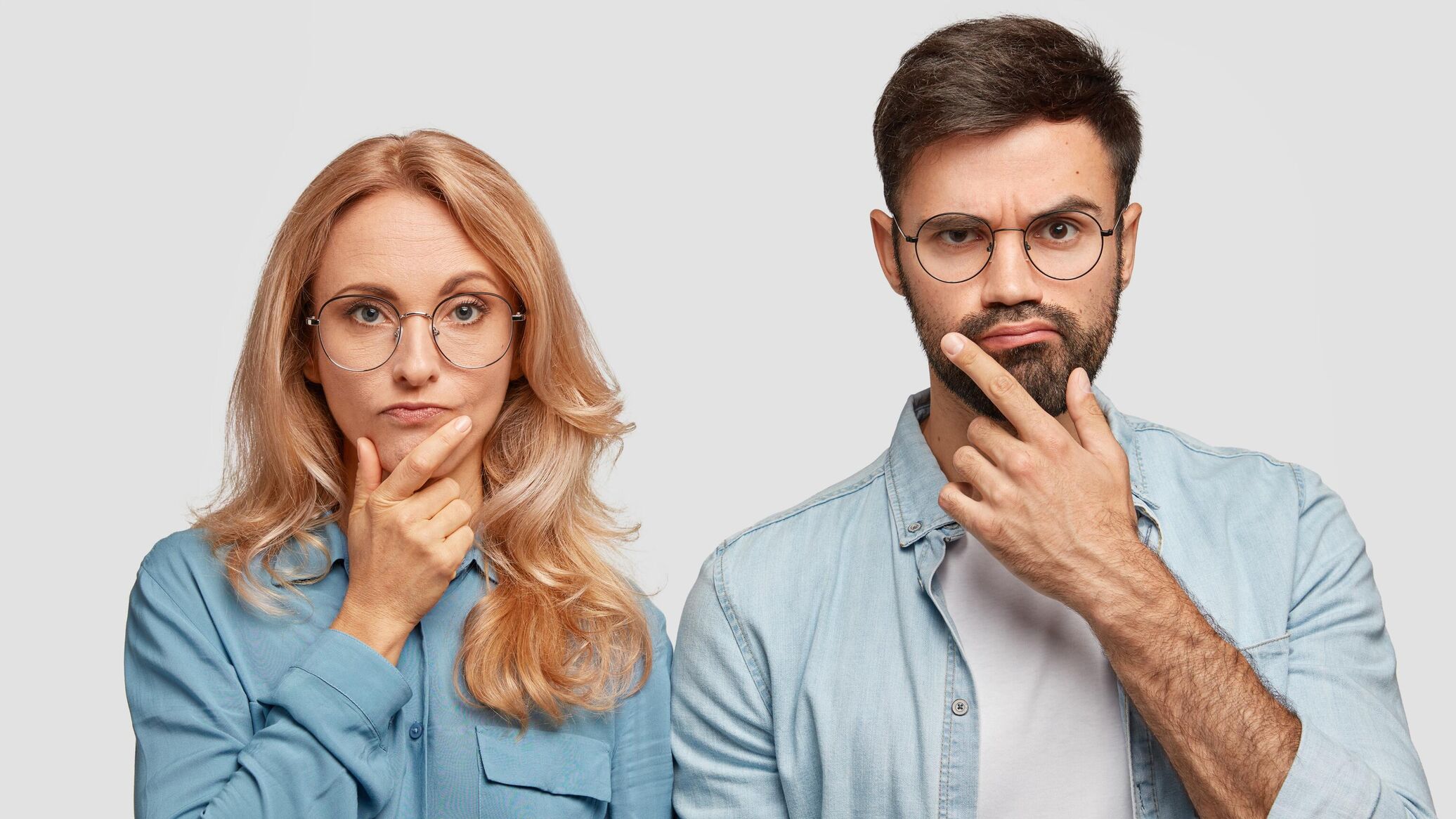 Совмещай и изучай. Дети за учебой. Совмещай и изучай. Ребенок учится за компьютером. Совмещай и изучай.