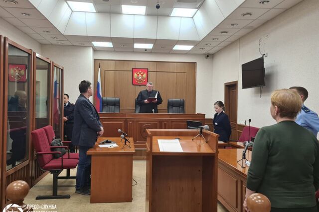 Суд оставил под стражей екатеринбуржца, обвиняемого в двойном убийстве - Уральский меридиан, 16.05.2025