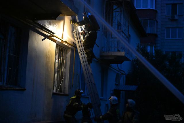 За сутки в Свердловской области потушили 17 пожаров, один человек погиб - Уральский меридиан, 24.10.2026