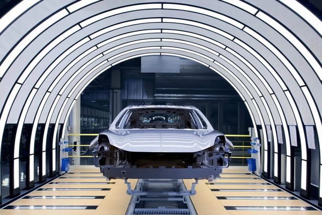 Hongqi и Zeekr: уральцам рассказали, как продаются китайские премиальные авто - Уральский меридиан, 26.10.2026