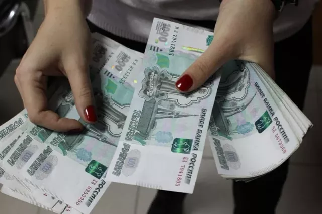 Жительница Башкирии потеряла 18 тысяч рублей при продаже платья - Новости Уфы и Башкирии – UfacityNews.ru, 28.06.2025
