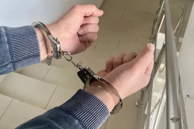 В Башкирии иностранец устроил стрельбу на остановке - SterlitamakTime.ru - главные новости Стерлитамака, 31.07.2025