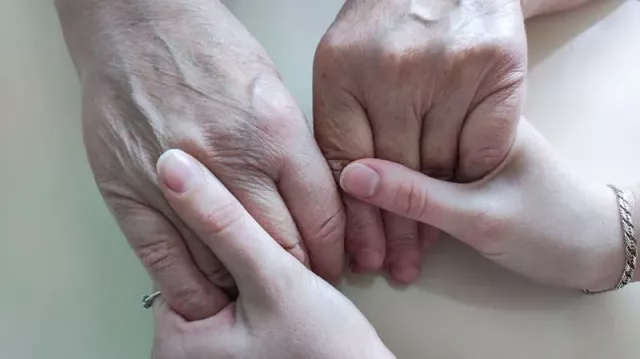 Ученые: риск деменции на 27% выше у тех, кто сидит 8 часов и более - SterlitamakTime.ru - главные новости Стерлитамака, 14.04.2026