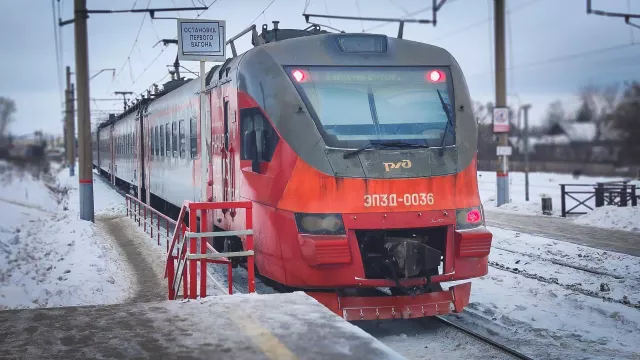 В Челябинской области поезд насмерть сбил мужчину - Новости Челябинска и Челябинской области - Курс Дела, 27.12.2024