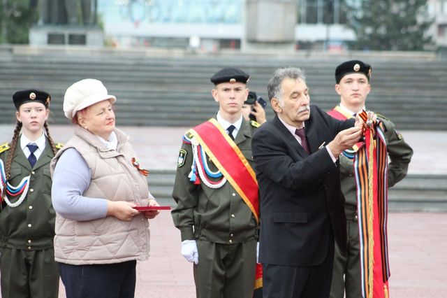 В Барнауле открыли Почётную вахту памяти на Мемориале Славы - Катунь 24 — новости Барнаула и Алтайского края, 18.09.2026