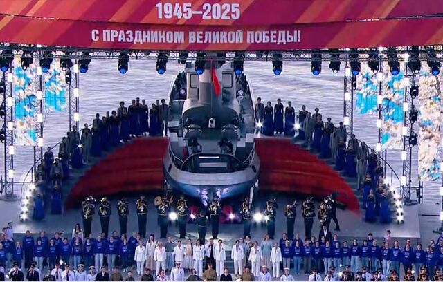 Концерт «Военные песни у Кремля» прошёл в Нижнем Новгороде - Нижегородская правда, 09.05.2025