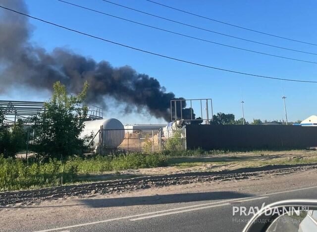 Пустая пластиковая тара горит на Автозаводском шоссе - Нижегородская правда, 25.05.2025