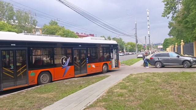 Пассажирка электробуса пострадала в ДТП на проспекте Гагарина - Нижегородская правда, 14.06.2025