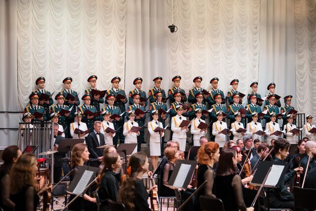 Более 1500 человек присоединилось к «Культурному десанту 45/25» в Нижнем Новгороде - Нижегородская правда, 18.06.2025