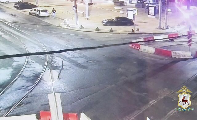 18-летний нетрезвый водитель въехал в клумбу в центре Нижнего Новгорода - Нижегородская правда, 17.09.2025