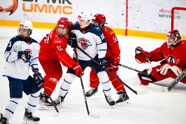 Нижегородская «Чайка» обменялась победами с «Авто» в чемпионате МХЛ - Нижегородская правда, 03.11.2025