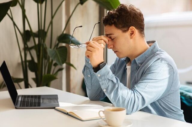 Врач Филёва рассказала, как свет от компьютера и телефона влияет на глаза - Нижегородская правда, 03.11.2025