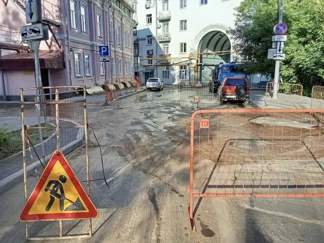 На улице Грузинской прорвало трубу в Нижнем Новгороде - Нижегородская правда, 11.06.2026