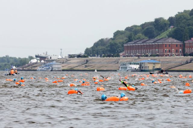 В Нижнем Новгороде завершился международный заплыв X‑WATERS Волга - Нижегородская правда, 26.07.2026