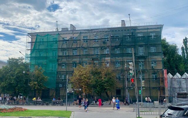 В Воронеже восстанавливают жилье после атак БПЛА: смонтированы первые окна, оценка ущерба продолжается - Время Воронежа, 22.07.2025