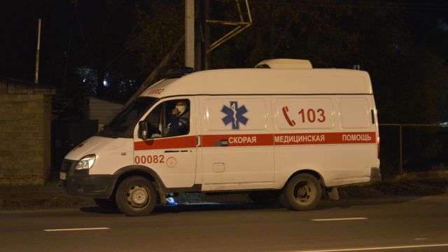 Воронежец ударил девушку скейтбордом за попытку защитить его жену Воронежец ударил девушку скейтбордом за попытку защитить его жену - Время Воронежа, 21.08.2026