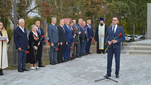 В Каширском районе увековечили память погибших воинов - Время Воронежа, 17.10.2026