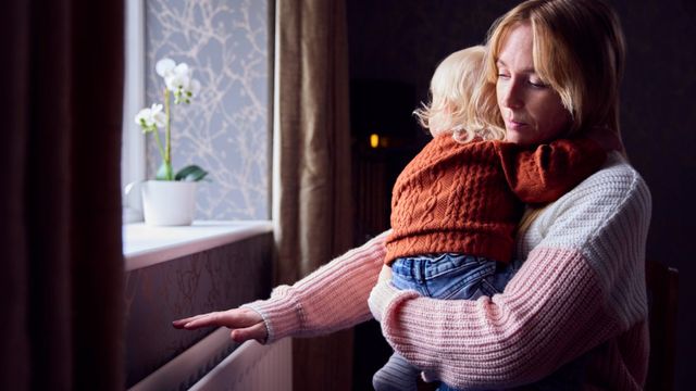 «Я всё сама». Откуда берётся страх уязвимости и почему нам так трудно просить о поддержке - Время Воронежа, 24.10.2026