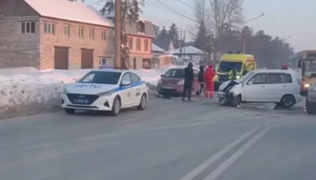 Стали известны подробности ДТП на Змеиногорском тракте в Барнауле - Толк, 05.02.2025