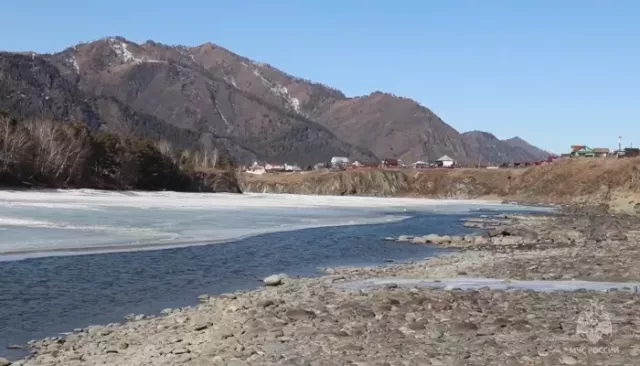 В Республике Алтай функционируют три ледовые переправы - Толк, 13.03.2025