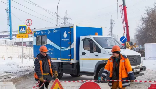 Сотни домов в Барнауле остались без холодной воды из-за коммунальной аварии - Толк, 17.03.2025