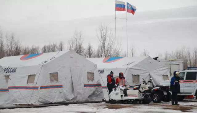 Борьба со стихией: в Барнауле в преддверии паводка прошли большие учения. Фото - Толк, 18.03.2025