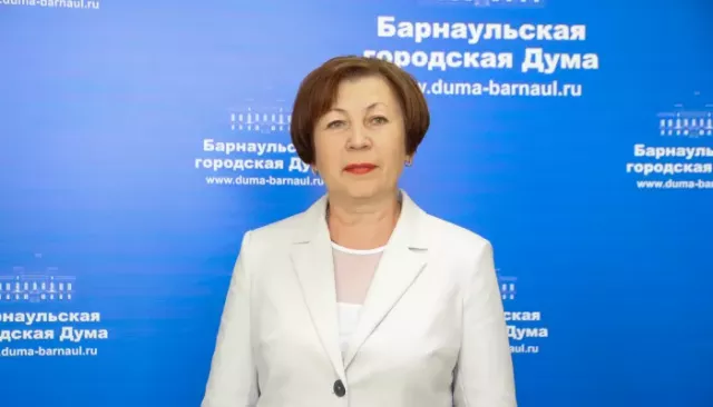 Председатель БГД Галина Буевич поздравила барнаульцев с юбилеем Победы - Толк, 09.05.2025