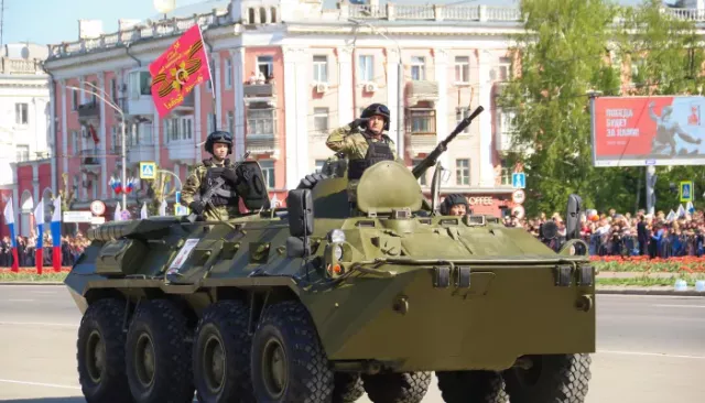 Барнаул масштабно отметил 9 Мая. Фоторепортаж - Толк, 09.05.2025