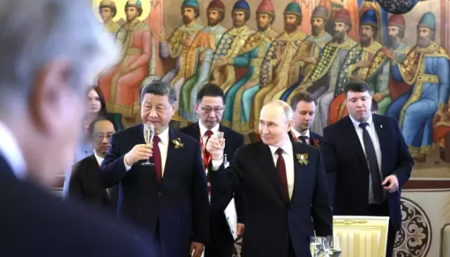 Стало известно, чем угощали гостей торжественного обеда в Кремле - Толк, 09.05.2025