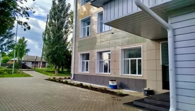 Восемь школ Алтайского края отремонтируют к 1 сентября: работы на финишной прямой - Толк, 10.07.2025