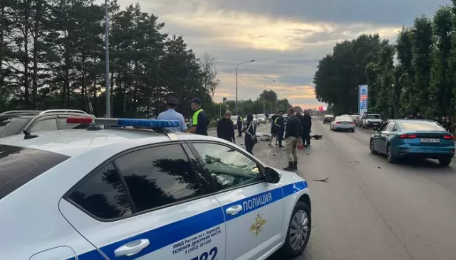 Смертельное ДТП произошло на Павловском тракте в Барнауле. Фото - Толк, 10.07.2025