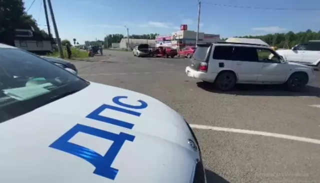 Четыре человека пострадали в массовом ДТП в Бийске - Толк, 19.07.2025