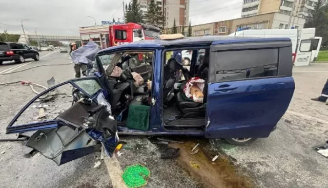 В жестком ДТП в Бердске погибла 43-летняя пассажирка - Толк, 01.09.2025