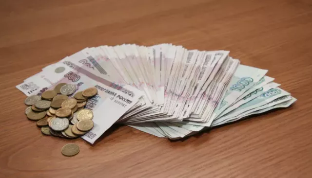 Почти 2 млн рублей потеряла жительница Алтайского края, поверив в легкие деньги - Толк, 07.09.2025