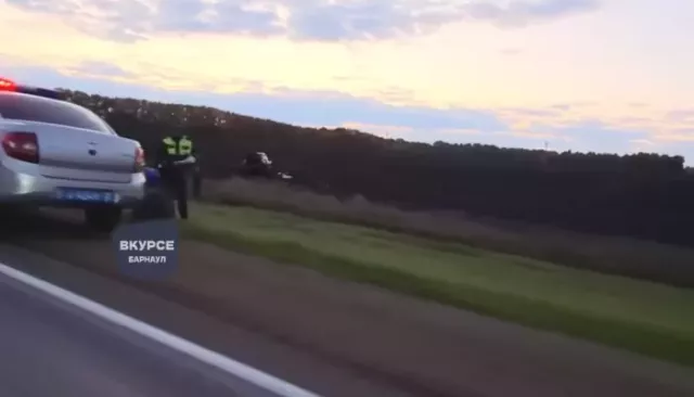 Женщина погибла, еще четыре человека пострадали в ДТП на трассе в Алтайском крае - Толк, 13.09.2025