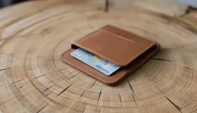 Мошенники начали рассылать сообщения о выплатах перед Днем народного единства - Толк, 02.11.2025