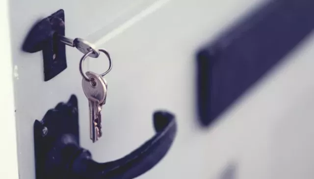 Больше половины зарплаты приходится отдавать жителям Алтайского края за ипотеку - Толк, 05.11.2025