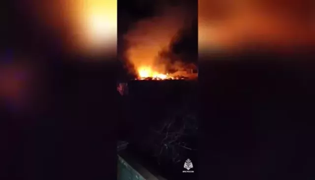 В Горно-Алтайске вспыхнул жилой дом на 100 "квадратах" - Толк, 05.11.2025