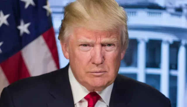 "Тише, хрюшка": Трамп сорвался на журналистку после вопроса об Эпштейне - Толк, 19.11.2025