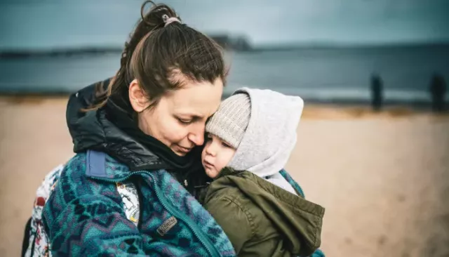 Нежное голосование: кто участвует в онлайн-конкурсе "Моя мама – учитель" - Толк, 19.11.2025