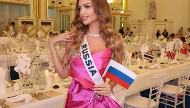 Национальный костюм россиянки на конкурсе "Мисс Вселенная" раскритиковали за простоту - Толк, 19.11.2025