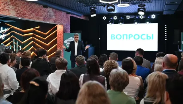 Депутат Алексей Нечаев принял участие в закрытии сезона проекта "Смелость" в Барнауле - Толк, 19.11.2025