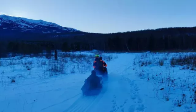 Поисковики осмотрели вертолетную площадку у места исчезновения Усольцевых - Толк, 23.02.2026
