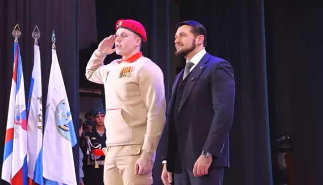 Честь и гордость Алтая: защитников Отечества наградили в республике в канун праздника - Толк, 23.02.2026