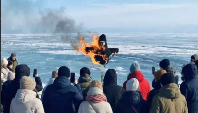 "Сакральное место": чучело Shaman сожгли на Байкале "Сакральное место": чучело Shaman сожгли на Байкале - Толк, 23.02.2026