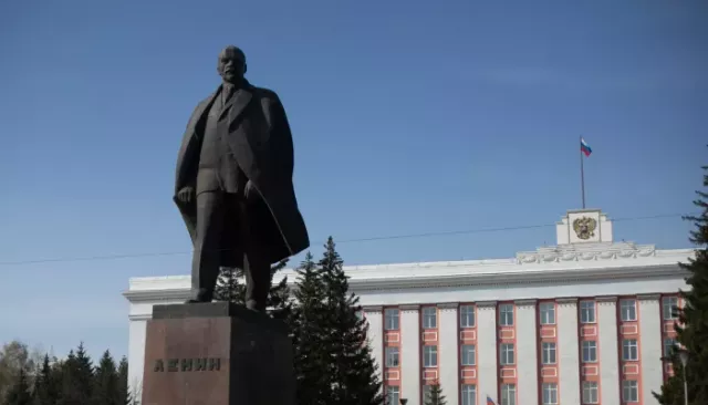 Памятник Ленину в центре Барнаула отремонтирует московская фирма - Толк, 11.03.2026