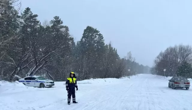 Все трассы Алтайского края открыли для движения после мартовской метели - Толк, 15.03.2026