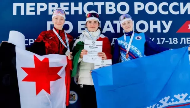 Студентка из Горно-Алтайска взяла золото на первенстве России по биатлону - Толк, 17.03.2026